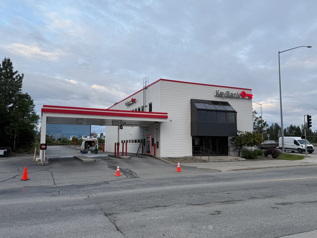 KeyBank Drive-Through
